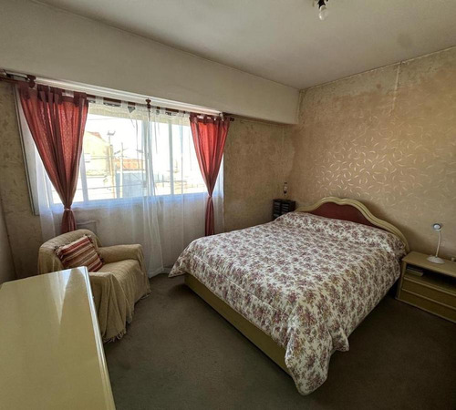 Casa Ph Independiente De 4 Ambientes Con Cochera En Bernal