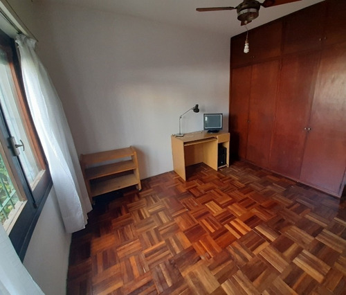Imagen 13 de 17 de Oportunidad. Ideal Inversión. Renta O Vivienda Para Dos Familias. Buena Ubicación A Pasos De Av. Luis A. De Herrera. Muy Buen Entorno. Dos Casas Del 70 Planchada En Perfecto Estado.