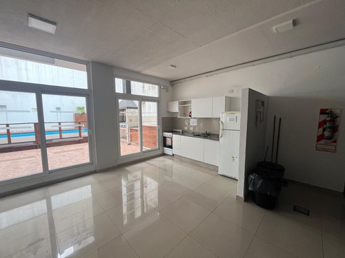 Depto Venta 2 Amb Almagro Con Balcón Y Cochera