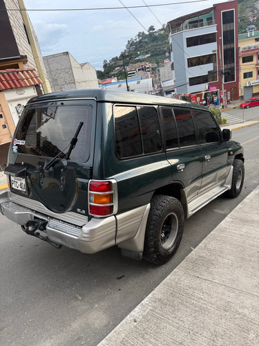 Mitsubishi Montero