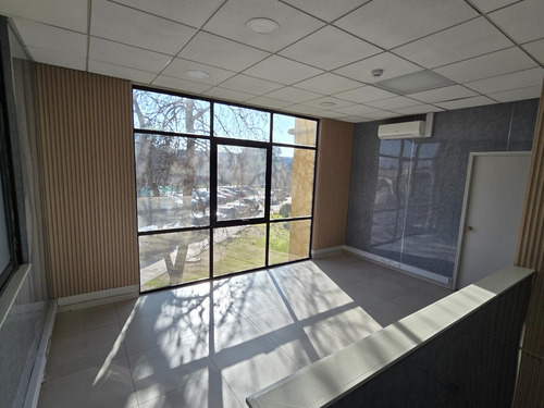 Arriendo Bodega Con Oficinas En Condominio Industrial