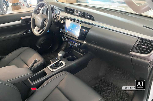 Toyota Hilux 2.8 D-4D TURBO DIESEL CD SRV 4X4 AUTOMÁTICO