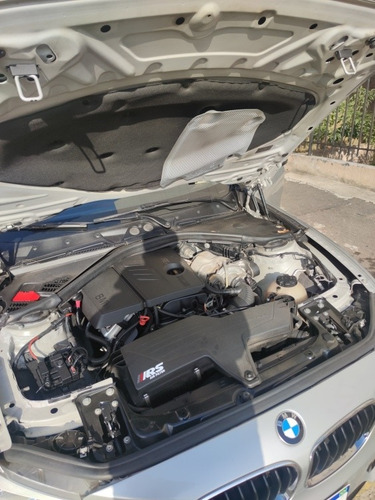 Imagem 4 de 12 de Bmw Serie 1 2012 1.6 Urban Aut. 5p
