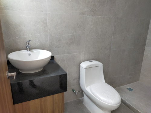 Imagen 9 de 14 de Casa Nueva De Autor 3 Rec Con Baño Estudio Amplios Espacios