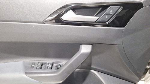 Volkswagen Nivus 1.0 TSI HIGHLINE AUTO