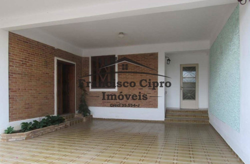 Imagem 1 de 26 de Casa Sobrado À Venda Em Guaratinguetá/sp - Cs479