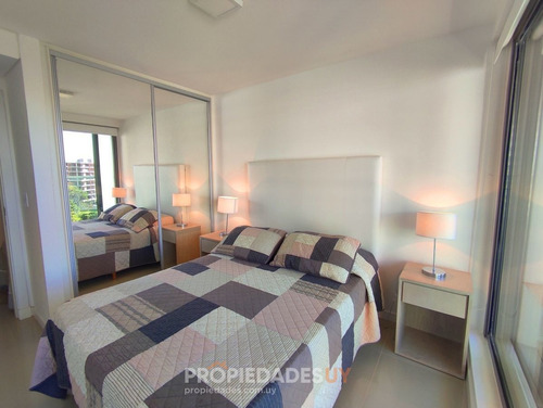 Imagen 21 de 26 de A La Venta Un Dormitorio Y Medio A Pasos De Rambla Brava - Punta Del Este