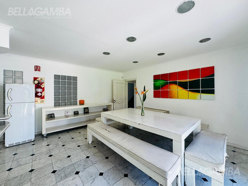 Casa Venta Martinez 7 Ambientes Jardin Piscina