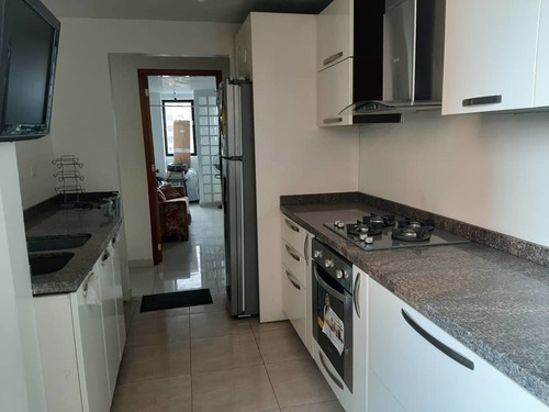 Imagen 11 de 14 de Sabana Grande Apartamento Remodelado En Venta