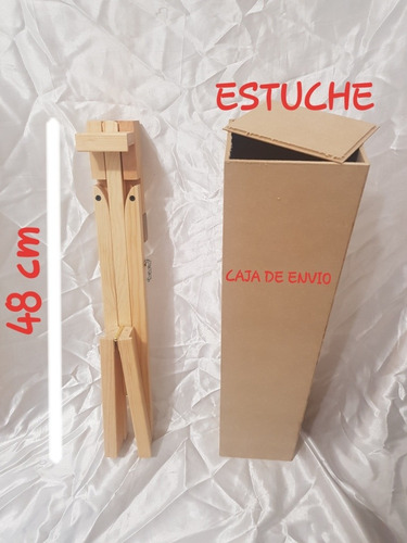 ancho//fondo//alto Atril madera El atril dispone de una pesta/ña para poderlo posicionar en diferentes /ángulos. edidas : 33 * 27 * 22 cms En madera de pino macizo en crudo