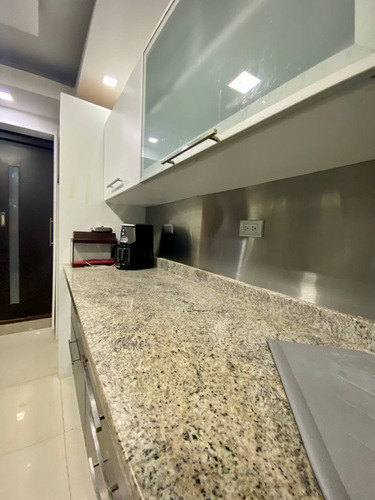 Apartamento En Venta Res. Los Pinos Llano Alto Carrizal. La