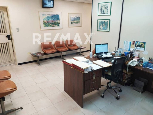 Imagen 10 de 17 de Magnífico Edificio En Venta En La Candelaria