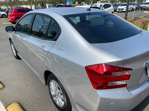Imagem 3 de 15 de Honda City 1.5 Lx 16v 2013