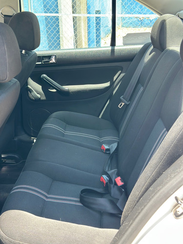 Volkswagen Jetta Clásico 2.0 Gl Team Tiptronic At