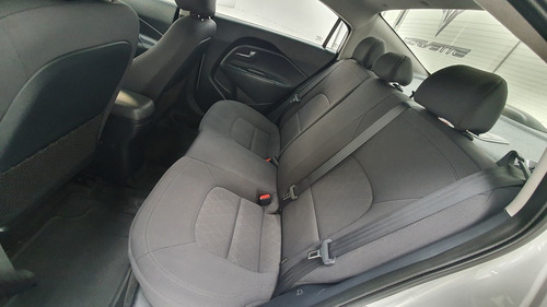 Imagen 15 de 15 de Kia Rio 2017 1.6 Sedan Ex Mt