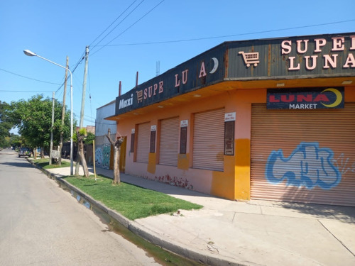 Imagen 1 de 15 de Local Calle Mburucuya Esquina Solari
