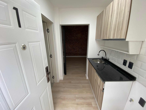 Apartamento Monoambientes En Alquiler Tres Cruces // Cordon