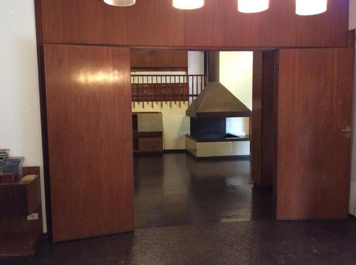 Imagen 5 de 30 de Casa De 5 Dormitorios Con Jardín Y Pileta