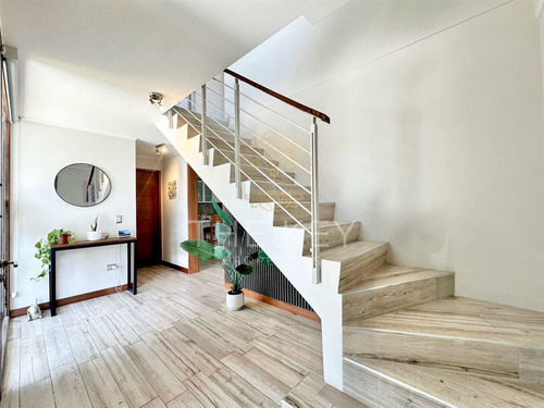Impecable Casa En Venta 3d 3b Santa Elena