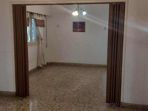 Imagen 2 de 11 de Departamento Tipo Casa (ph) En Villa Maipu