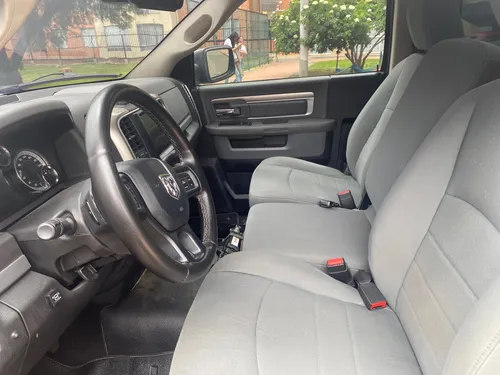 Dodge Ram 5.7 1500 Slt 4x2