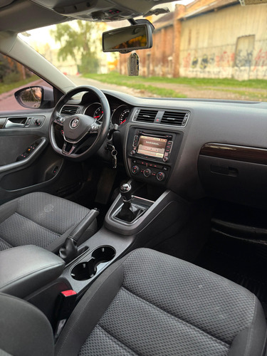 Volkswagen Vento 2.5 Advance Plus 170cv
