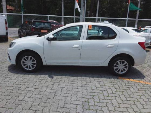 Imagem 9 de 10 de Renault Logan 1.0 12v Sce Flex Zen Manual