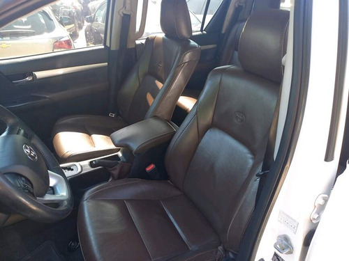 Toyota Hilux 2.7 SR 4X2 CD 16V FLEX 4P AUTOMÁTICO