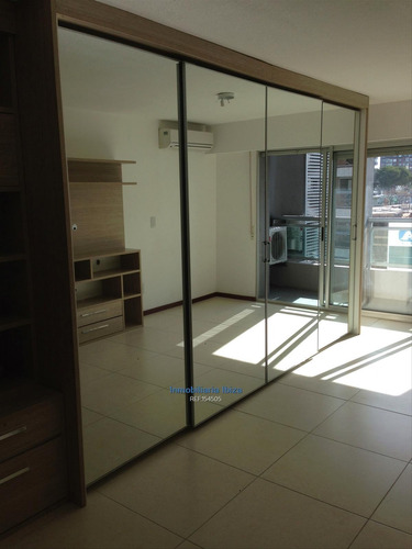 Imagen 3 de 15 de Pocitos Venta Monoambiente Con Cochera Oficina O Vivienda.