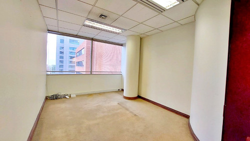 Vende Espectacular Oficina. Insuperable Ubicación Las Condes