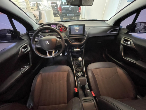 Imagen 7 de 17 de Peugeot 2008 1.6 Thp Sport