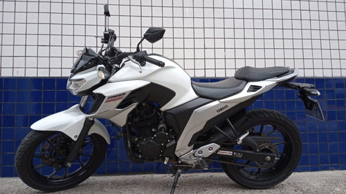 Imagem 3 de 6 de Yamaha Fazer 250