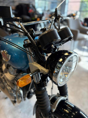 Interceptor 650 Con Escapes S&s