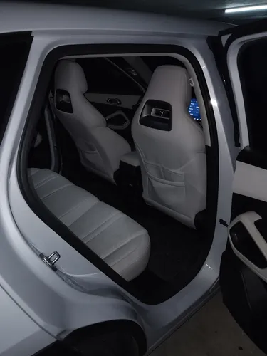Vehículo Eléctrico Yuan Up Modelo 2025 174hp 290nm, 20.900km