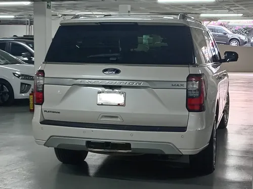 Ford Expedition V6A 5PTS. PLATINUM MAX, TA, 3.5 ECOBOOST, PIEL, QC, DVD, GPS, RA-22, 4X4 5P PLATINUM MAX V6/3.5/BT AUT 4X4
