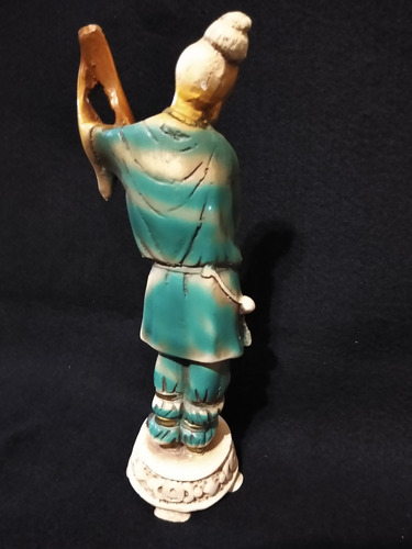 Estatuilla Antigua De Anciano Chino Con Laúd Marfil Y Verde (Usado)