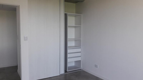 Imagen 17 de 28 de Cochera En Venta- Refinerias
