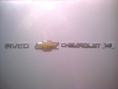 Juego De Emblemas Para Maleta De Chevrolet Aveo