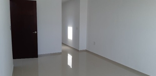 Imagen 18 de 22 de Preciosa Casa Con Alberca Propia En Cumbres Del Lago, Terraza, Jardín, 3 Recs..