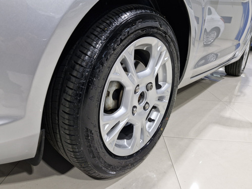 Ford Fiesta Kinetic 1.6 S Plus 120cv