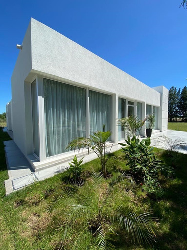 Casa  En Venta En Haras Del Sur Ii, Brandsen, G.b.a. Zona Sur