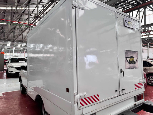 Nissan NP300 2.5 TDI CAJA SECA MT