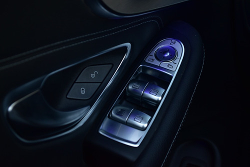 Imagen 18 de 22 de Mercedes-benz Clase C 2.0 C300 Coupe 258cv Cabrio