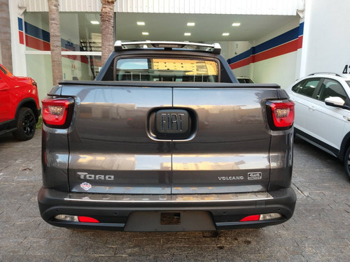 Imagem 6 de 15 de Fiat Toro 2.0 16v Turbo Diesel Volcano 4wd At9