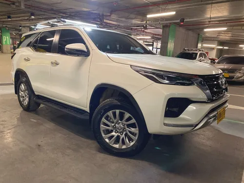 Toyota Fortuner 2.7L Srv