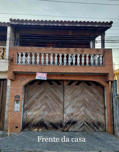 Casa Com 3 Quartos E 3 Banheiros