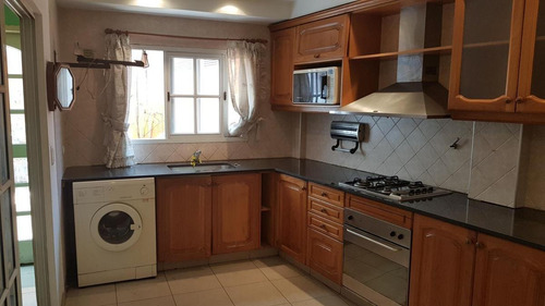 Imagen 16 de 30 de Piso Al Frente - 4 Ambientes Con 2 Cocheras Y Baulera - Patio Y Parrilla Villa Luro
