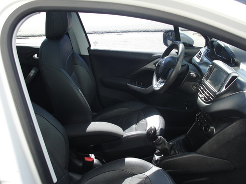 Peugeot 208 Allure 1,6 N Touchscreen 2015 Igual A Okm