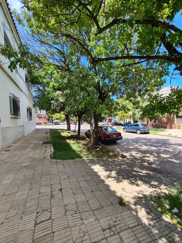 Imagen 4 de 23 de Departamento Dupex - Frente - Balcón Y Asador - Entrada Independiente.
