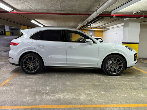 Porsche Cayenne 4.9 Turbo At